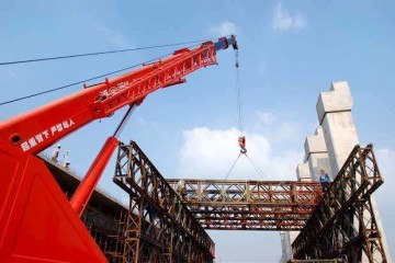 北京設備吊裝公司